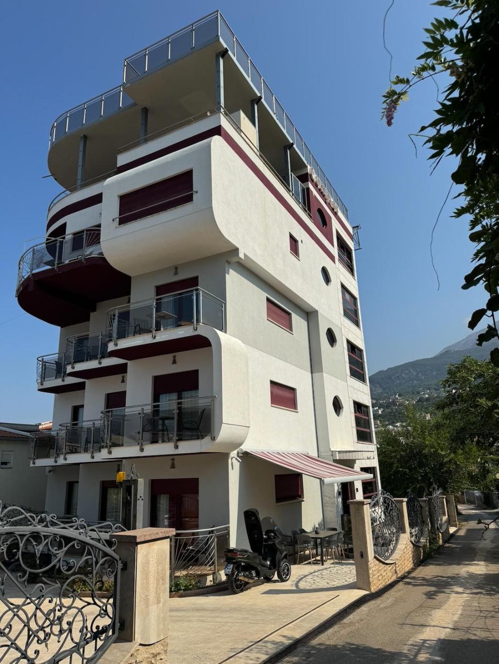 Compass Aparthotel Dobra Voda Exterior foto