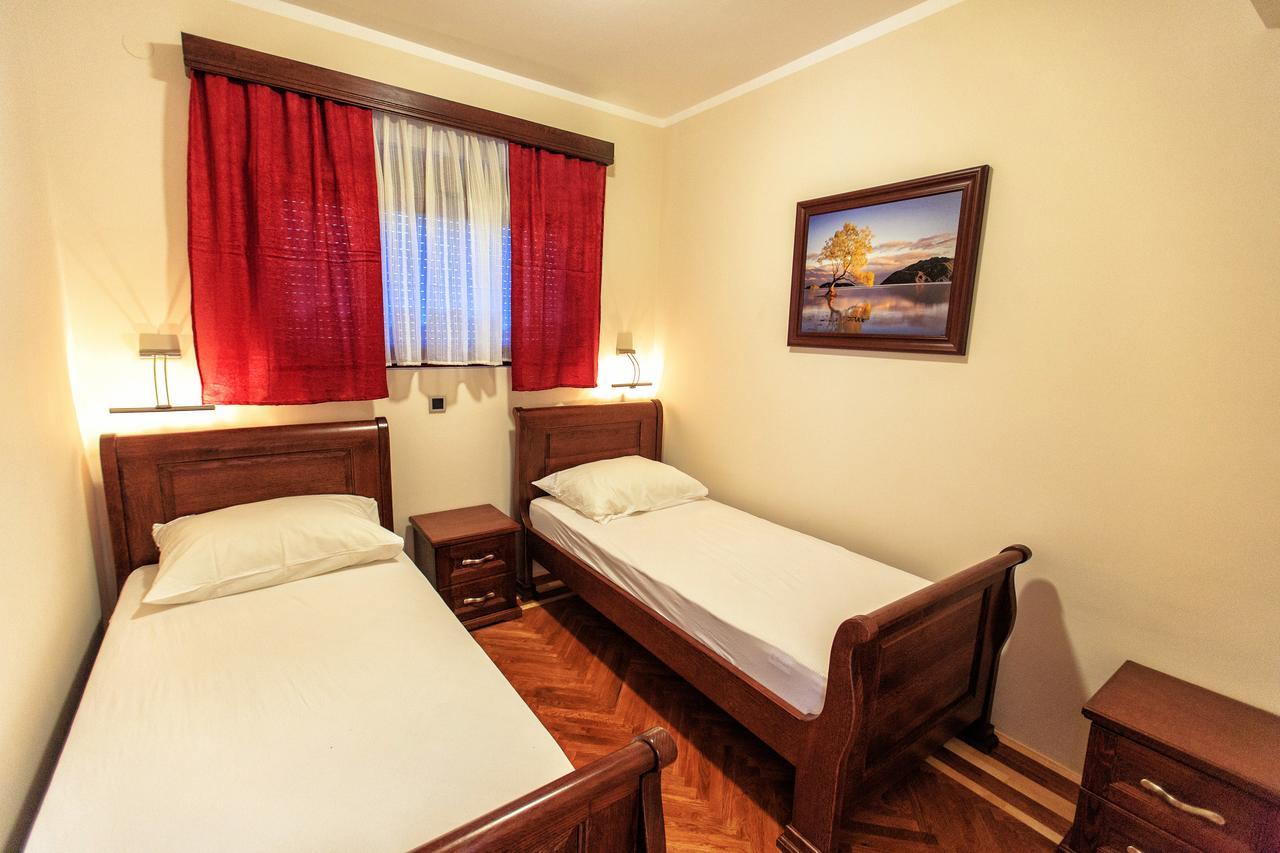 Compass Aparthotel Dobra Voda Exterior foto