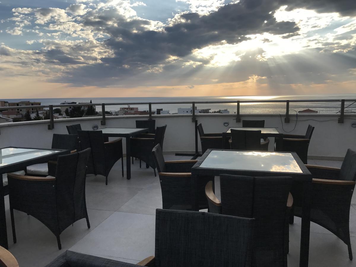 Compass Aparthotel Dobra Voda Exterior foto