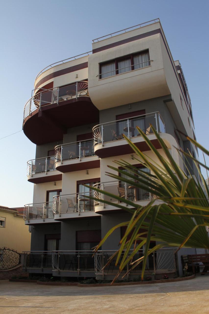 Compass Aparthotel Dobra Voda Exterior foto