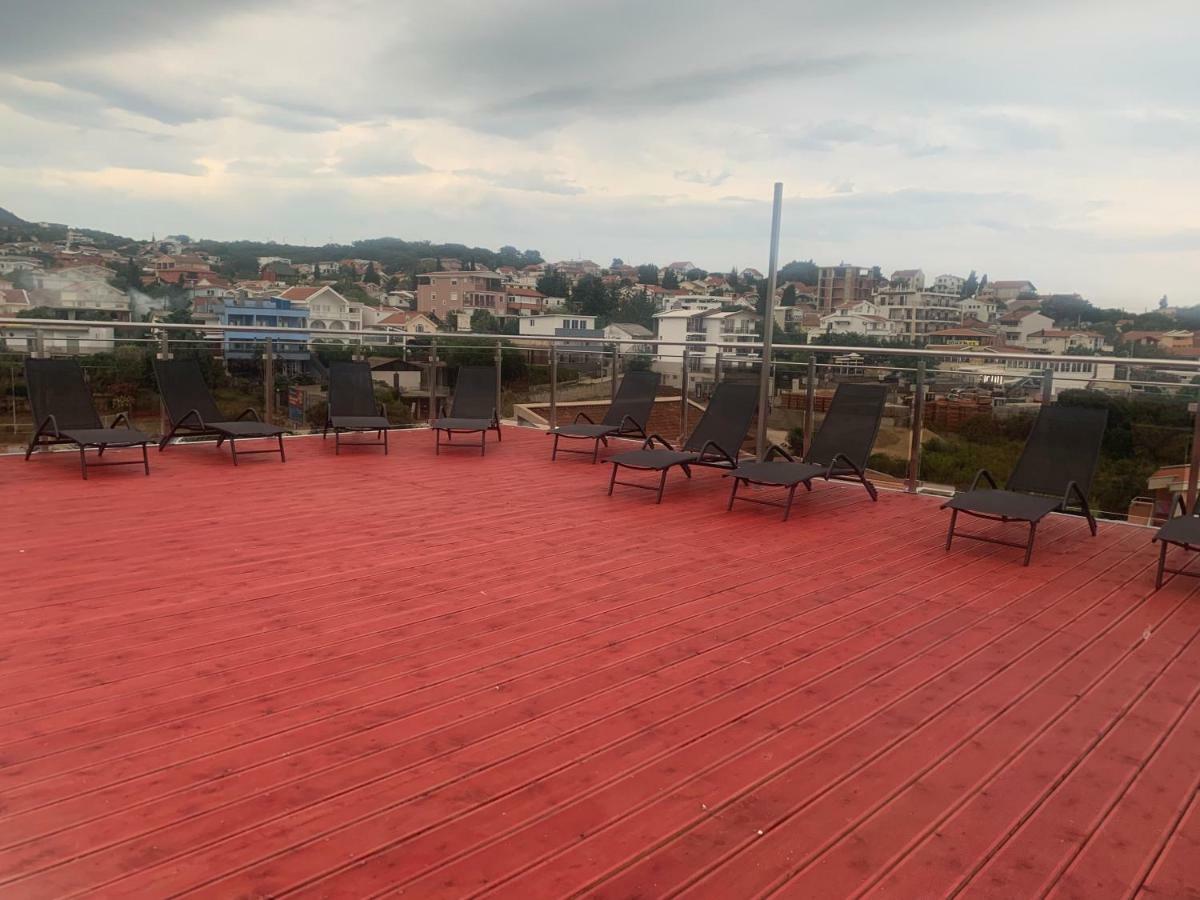 Compass Aparthotel Dobra Voda Exterior foto